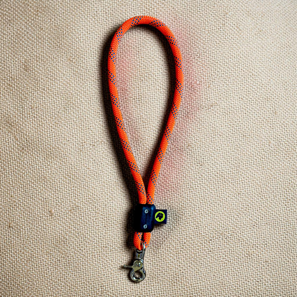 Short Dog Traffic Lead for Tall Dogs & Service Dogs